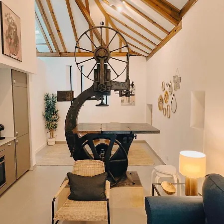 My Fair - Unique Rustic Near Principe Real * リスボン