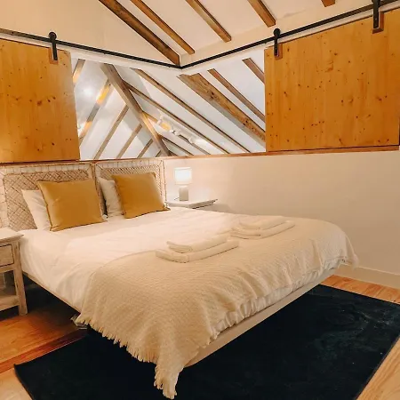 My Fair - Unique Rustic Near Principe Real * リスボン